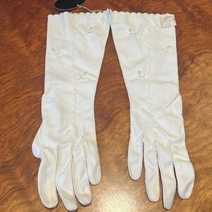 John Frederics Vintage 1960s Sz 7N Women’s 12” White Fabric Evening Gloves New